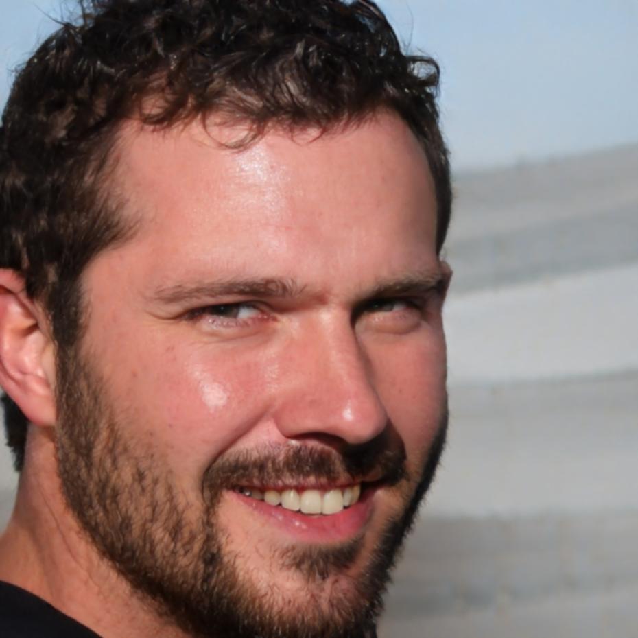 Portrait de Bastien Merchand, expert en sécurité des systèmes de paiement